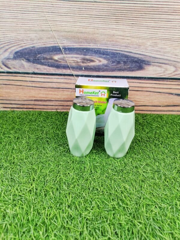 Salt and Pepper Shaker Set