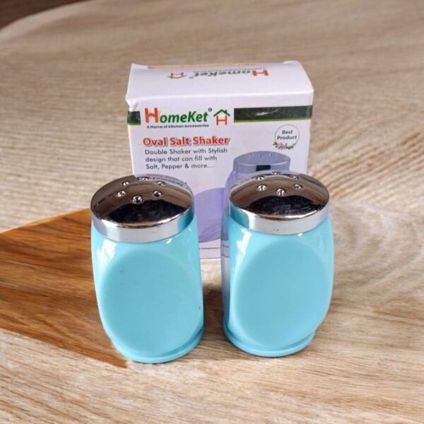 Salt and pepper shaker set