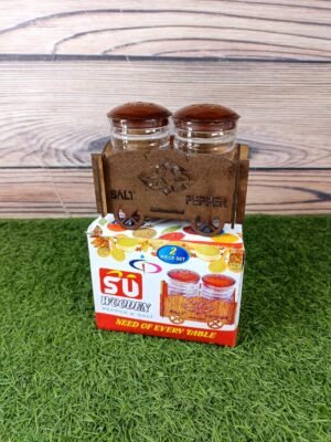 Salt and pepper shaker