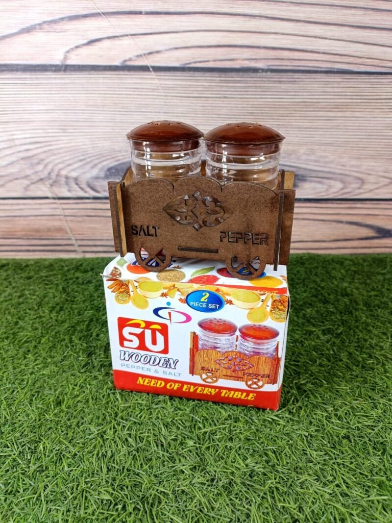 Salt and pepper shaker