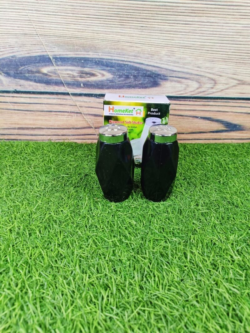 Salt and Pepper Shaker Set