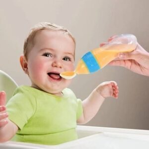 Silicone spoon feeder