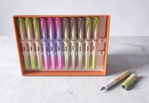Ink pen (imported)
