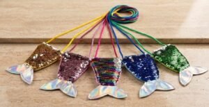 Kids small hanging pouch