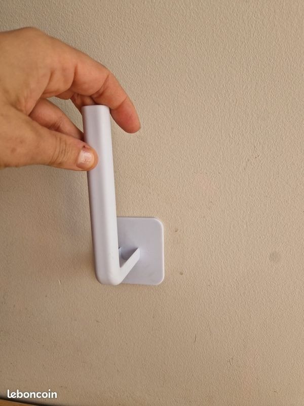 tissue holder