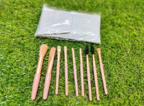 br.png 8 pieces makeup brushes