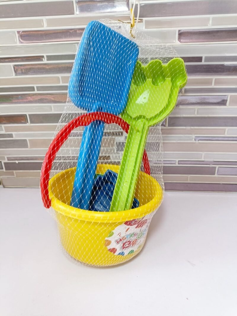 Bucket toy