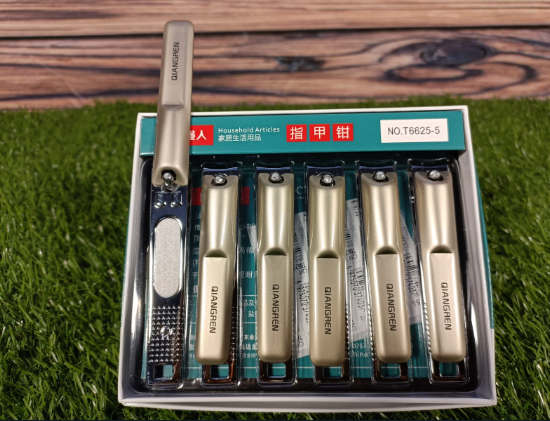 Nail cutter