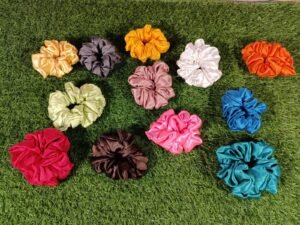 Premium quality scrunchies (3 pcs)