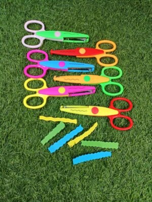 Zig zag scissor
