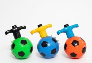 Lightening spinner ball